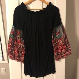 Embroidered detail Black dress size 6